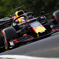 Max Verstappen consigue su primera pole position en la Fórmula 1 y empieza a asustar a Mercedes