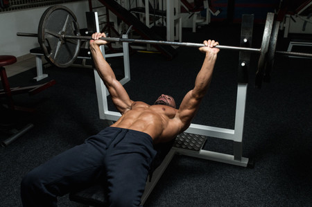 Un press de pectoral mejor con algunas sencillas correcciones