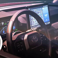 Confirmado: el Toyota RAV4 cambiará por completo en unos días. Esta es la primera foto de su interior 