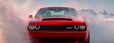 O novo plano dos EUA para vender mais carros a combustão: torná-los menos eficientes para que consumam mais gasolina 