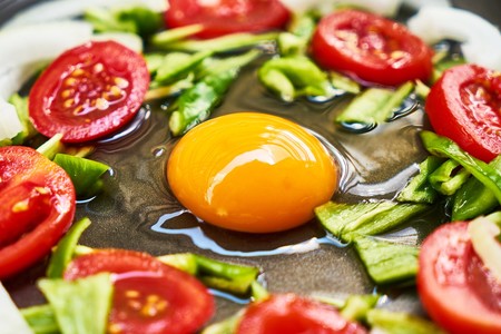 13 alimentos que nunca jamás deberías consumir crudos