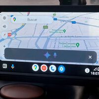 Gemini ha llegado a Android Auto para conseguir lo que me parecía imposible: ya no toco la pantalla ni uso el móvil en el coche