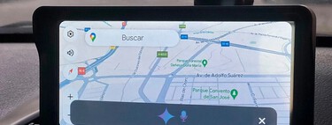 Gemini ha llegado a Android Auto para conseguir lo que me parecía imposible: ya no toco la pantalla ni uso el móvil en el coche