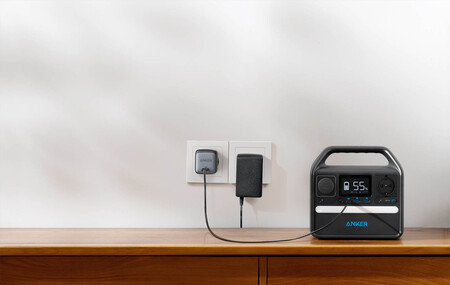 Esta batería portátil ayuda en casa cuando hay cortes de luz: sirve para el router, el PC e incluso el microondas