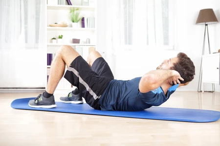 Las siete actividades que puedes realizar en casa para mantenerte en forma esta temporada