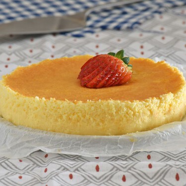 Esta tarta nube de solo tres ingredientes es el postre rápido perfecto: ligero, esponjoso y muy fácil de hacer 