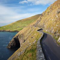 La carretera costera motera más larga del mundo es un viaje épico de 2.500 kilómetros que todo motero debería recorrer una vez en la vida 