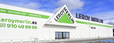 Leroy Merlin tiene este kit solar para balcón que se instala sin obras y con el que podrás disfrutar de luz gratis en casa