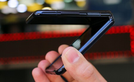 El iPhone plegable no existirá hasta 2025: Ross Young aleja el rumor pero augura más dispositivos de este tipo