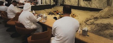 En esta cafetería te puedes tomar un cortado mientras ‘construyes’ un Dubái a miniatura con excavadoras y todoterrenos de radiocontrol