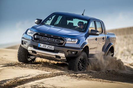 Sí, habrá una Ford Ranger Raptor con el motor V8 del Mustang, pero se quedará en Australia