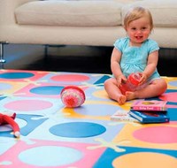 Las alfombras de goma en la zona de juego