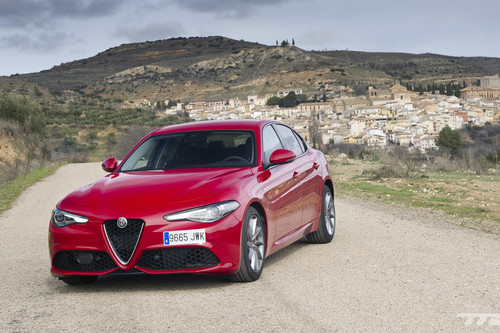 Alfa Romeo Giulia Veloce, a prueba: una berlina que enamora por diseño, comportamiento y tacto