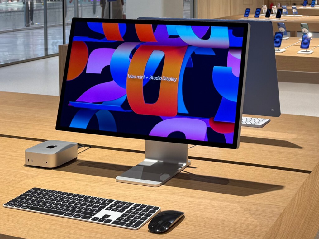 El próximo monitor de Apple tendrá el corazón de un iPhone 17. El problema es que ni con esa potencia llegará a los 120 hercios 