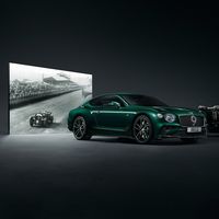 El Bentley Continental GT No. 9 Edition by Mulliner celebra 100 años con una pieza de madera de un monoplaza ancestral