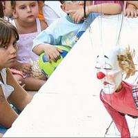 Teatro de títeres en primavera en el Retiro