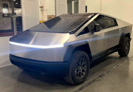¡Filtrado! Tesla Cybertruck aparece en nuevas fotografías y ya luce muy avanzado