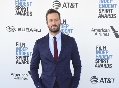 Armie Hammer se convierten en el hombre más elegante de los Independent Spirit Awards