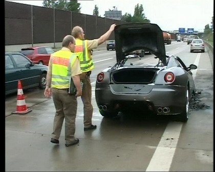 Ferrari 599 Ardiendo
