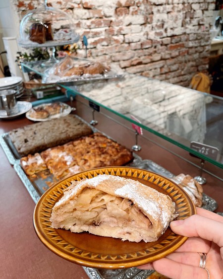 Apfelstrudel De Vollpension