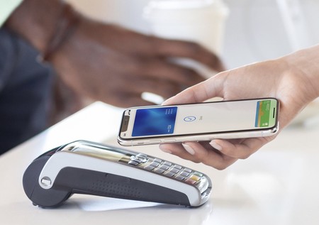 Apple Pay ya está disponible en los principales bancos de la red Euro 6000 en España