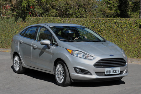 Ford Fiesta Sedan 10