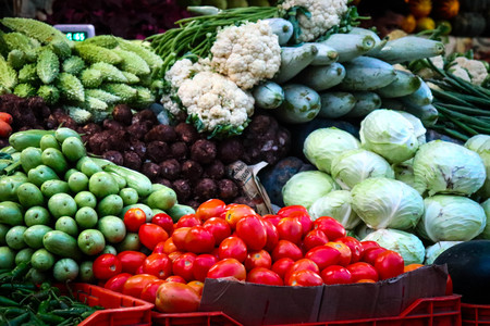 Cómo hacer una compra saludable en otoño: los alimentos de temporada que no pueden faltar en tu cesta (y 41 recetas para prepararlos)