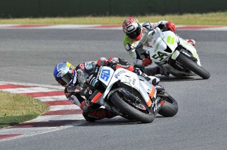 Laverty seguido por Sofuoglu