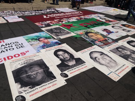 Marcha De Madres De Desaparecidos 21