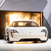 La mayoría de los pedidos del Porsche Taycan vienen de clientes de Tesla