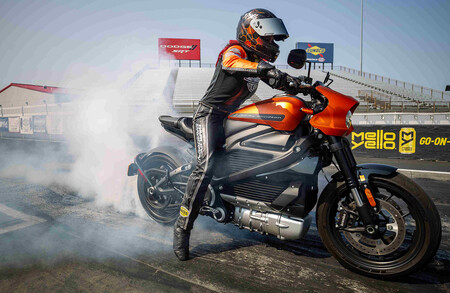 La Harley-Davidson LiveWire se consolida como la moto eléctrica más rápida del mundo en el cuarto de milla