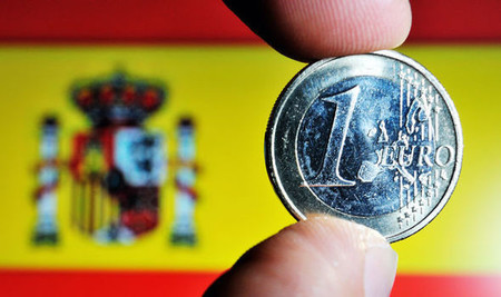 El euro cae y España se ve perjudicada: así impacta en nuestra balanza comercial