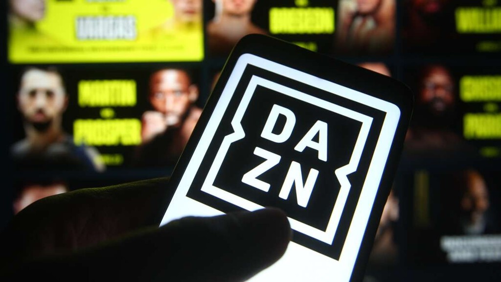 Este es el truco (legal) para suscribirte a DAZN,  ahorrarte unos euros pagando menos que en 2022 y no tener que atarse un año