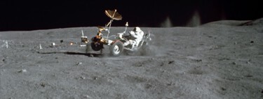 When the first human being stepped on the moon we all believed that he had abandoned the "Tierra". We were wrong