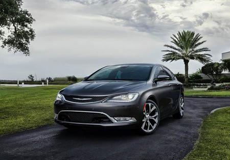 El nuevo Chrysler 200 es nombrado Top Safety Pick + por el IIHS