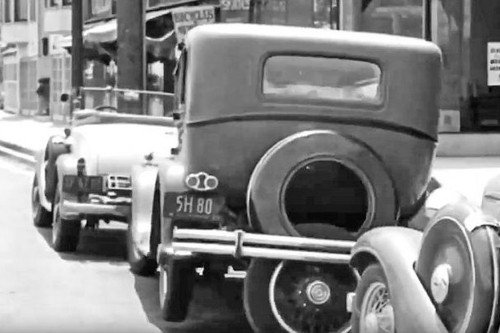 El asistente de aparcamiento para coches de Brooks Walker: una locura para poner el coche en su sitio