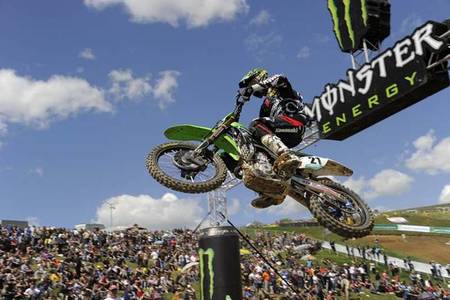 Doblete para Kawasaki en Bulgaria, segunda cita del Mundial de Motocross