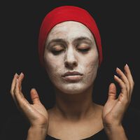 Peligrosos y caros de replicar: los vídeos de cuidado facial de TikTok no son lo inofensivos que uno se puede imaginar 