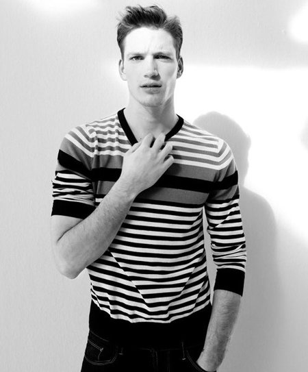 Pull and Bear ya busca el paso a la primavera-verano 2012