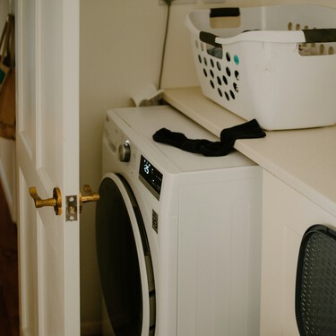 Lidl lanza hoy una cesta flexible para la colada: cuesta menos de 5 euros y es ideal para pisos pequeños 