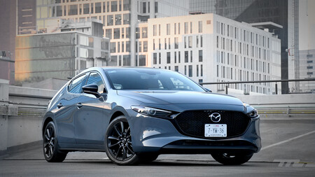 Mazda 3 turbo, a prueba: rápido, cómodo y preciso, pero no es un hot-hatch (+ video)