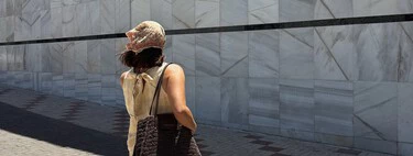 Liquidación hoy en Parfois: el bolso bandolera de rafia con toques aceituna más elegante a mitad de precio en las rebajas de El Corte Inglés 