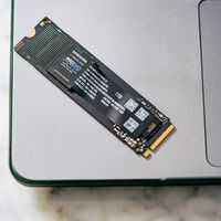 Compra un SSD por 50 euros y recibe un paquete que vale más de 2.000 euros. ¿El motivo? Un error del vendedor