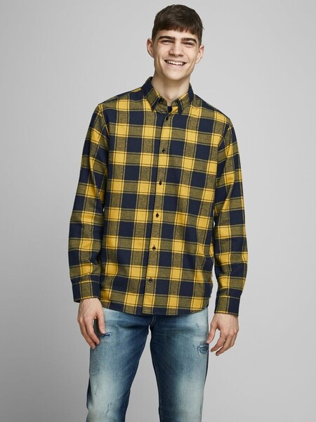 We Surrendered To Lumberjack Style With These X Plaid Shirts To Wear All Fall