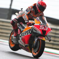 Marc Márquez lidera la fiesta de Honda en la lluvia de Portimao y Pol Espargaró la redondea por la tarde