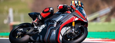 Ducati revela su prototipo de moto eléctrica: 150 CV, 225 kilos y hasta 275 km/h para asaltar MotoE 