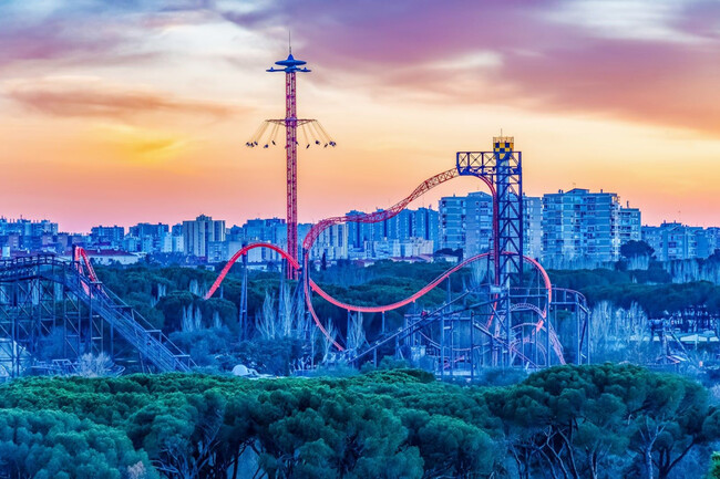 59 años después, todo podría cambiar en el Parque de Atracciones de Madrid. Todo, salvo un tiovivo con un siglo de historia