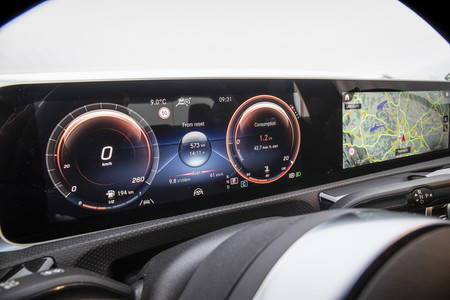 Mercedes-Benz CLA Coupé 2019, prueba contacto