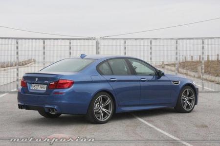 BMW M5, prueba (equipamiento y seguridad)