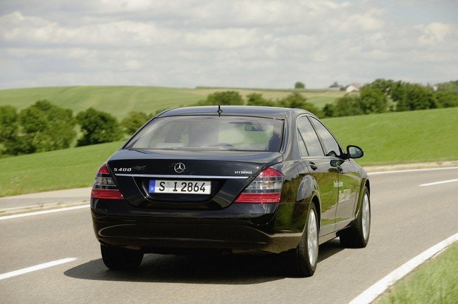 Mercedes-Benz S 400 BlueHybrid